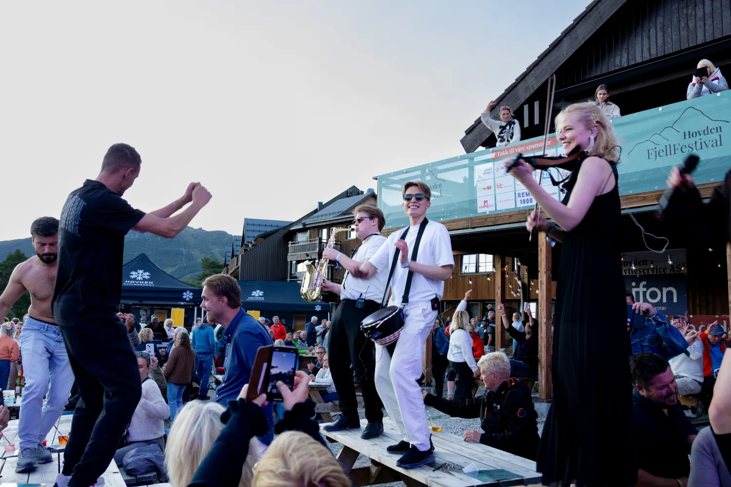 Underholdning på bordet Hovden Fjellfestival