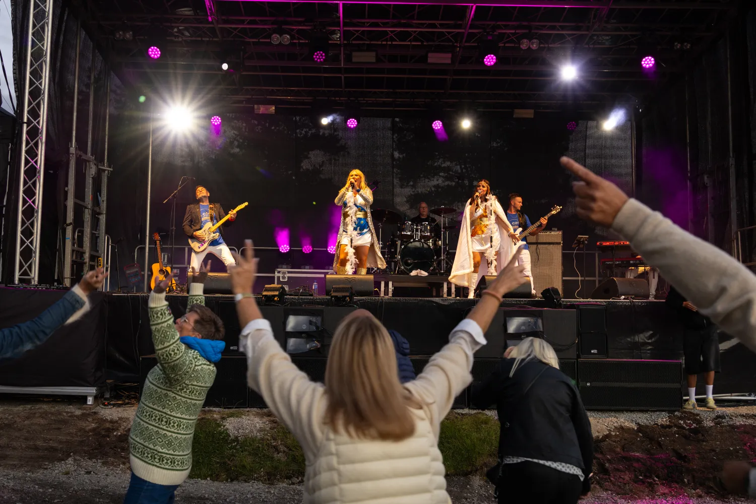 SOS it´s ABBA time på Hovden Fjellfestival!