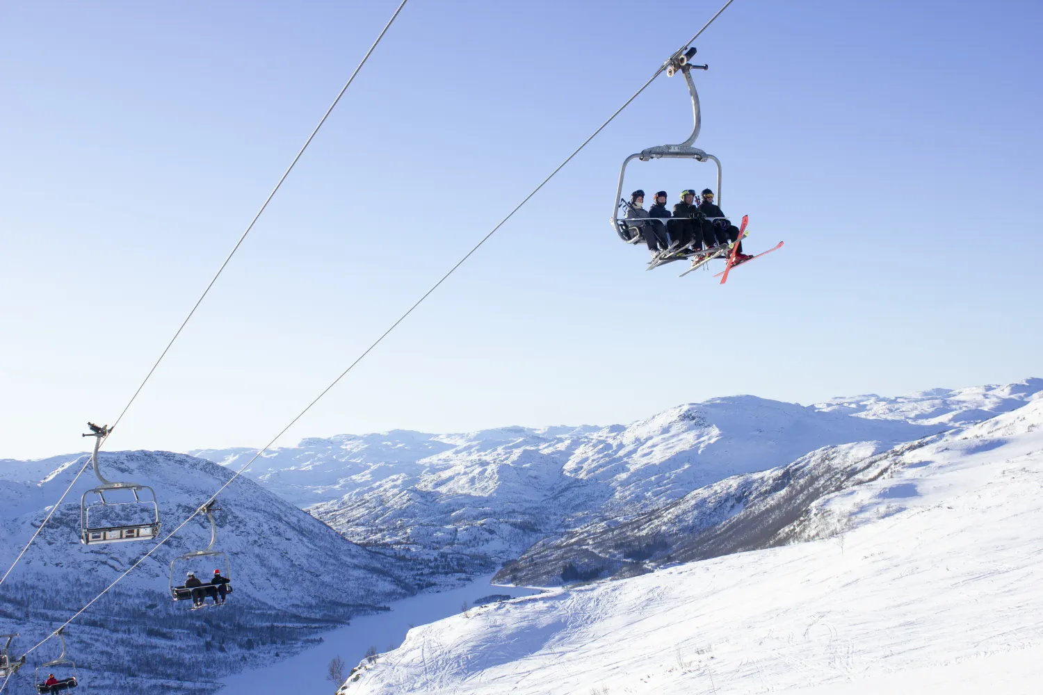 Mennesker i heisen på Hovden Alpinsenter