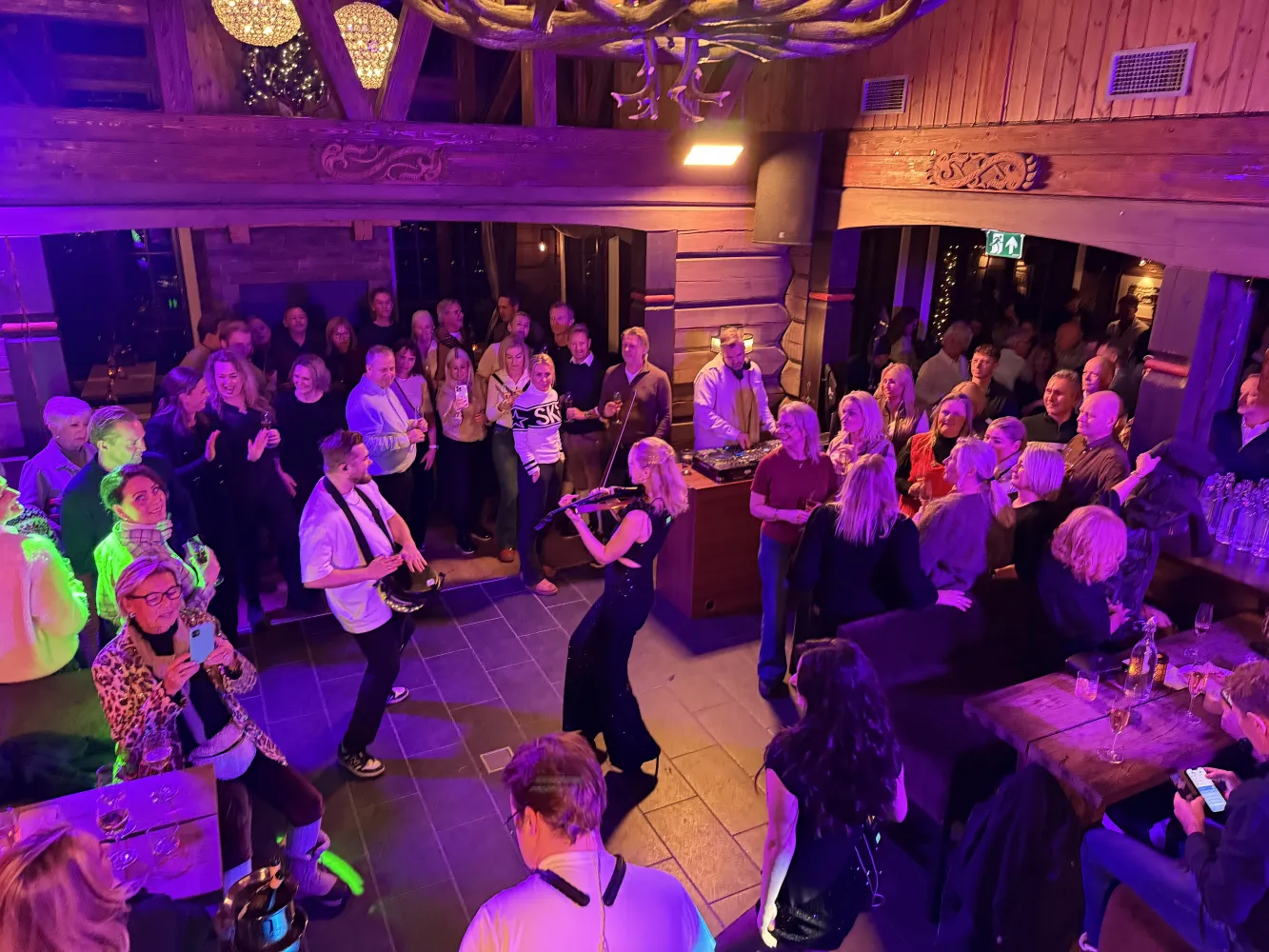 Afterski og Partydinner Lodgen