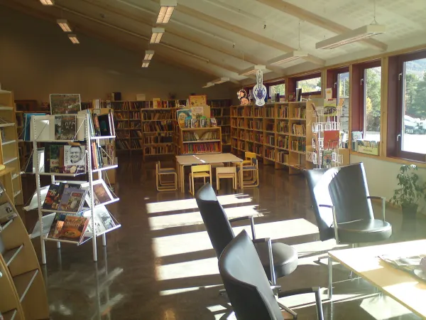 Hovden community house and library