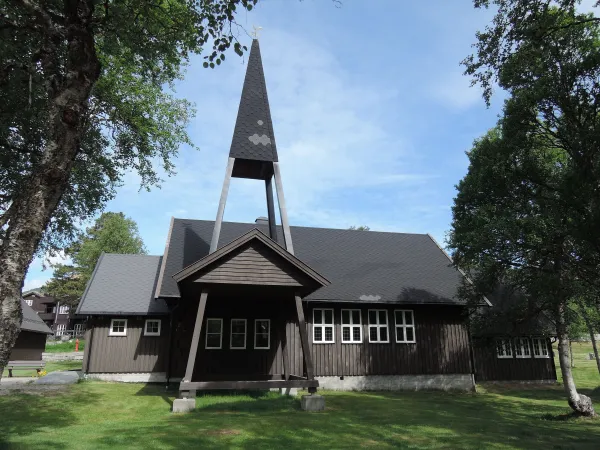 Fjellgardane kirke
